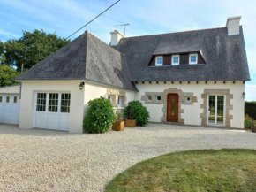 Large holiday home with garden in Brittany